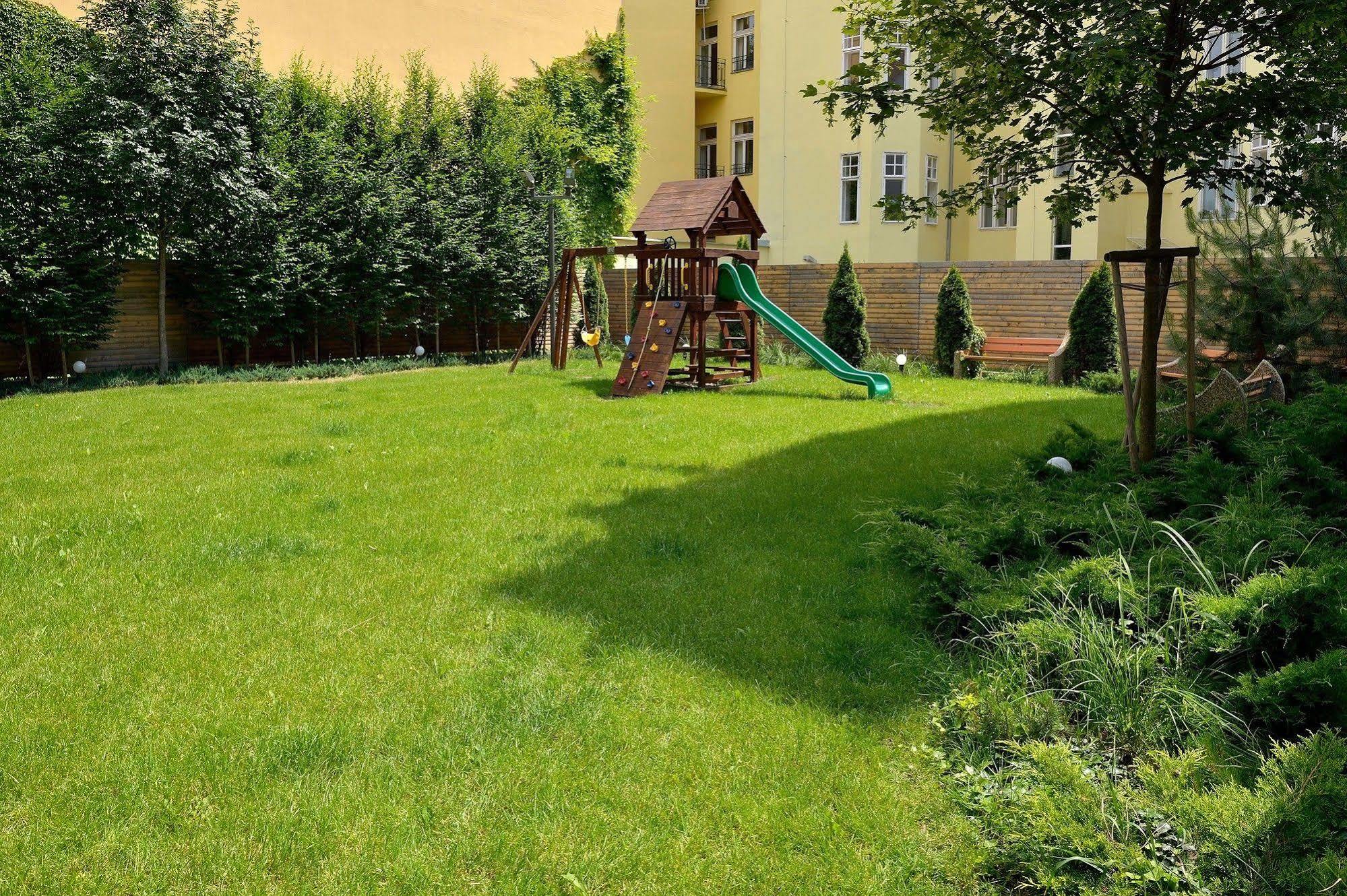 Ambiente Serviced Apartments - Dunajska Bratislava Exterior photo