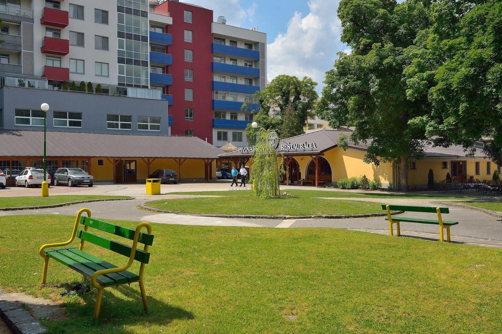 Ambiente Serviced Apartments - Dunajska Bratislava Exterior photo
